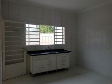 Casa disponível para alugar ou vender no Jardim São Roque em Americana/SP