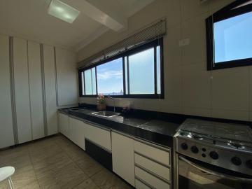 Apartamento em cobertura duplex disponível para venda no Edifício Condomínio Milano em Americana/SP.
