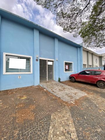 Casa comercial para alugar por R$ 3.000,00/mês no bairro Chácara Girassol em Americana/SP.