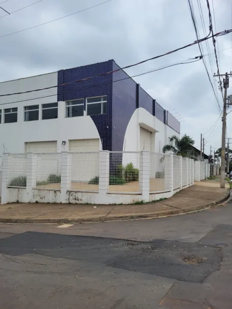 Salão industrial disponível para alugar por R$ 9.500,00/mês no Jardim Campo Belo em Americana/SP.