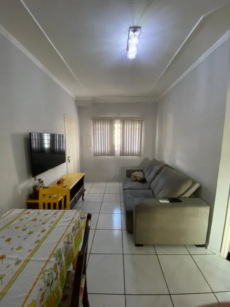 Apartamento residencial semi-mobiliado disponível para alugar por R$ 1.400,00/mês no Jardim Santana em Americana/SP.