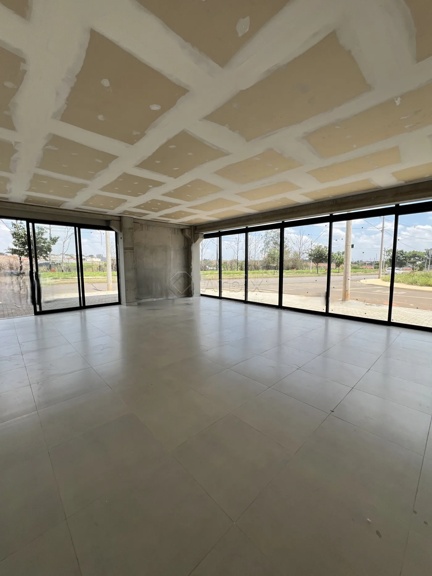 Alugar Comercial / Sala Comercial em Condomínio em Santa Bárbara D`Oeste R$ 3.800,00 - Foto 1