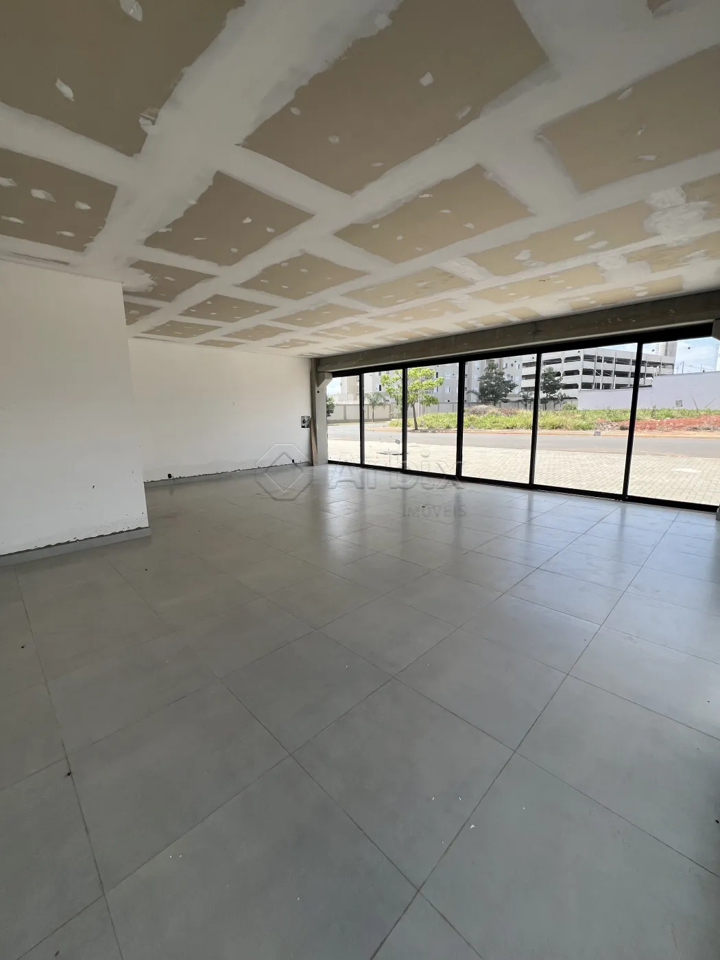 Alugar Comercial / Sala Comercial em Condomínio em Santa Bárbara D`Oeste R$ 4.500,00 - Foto 2