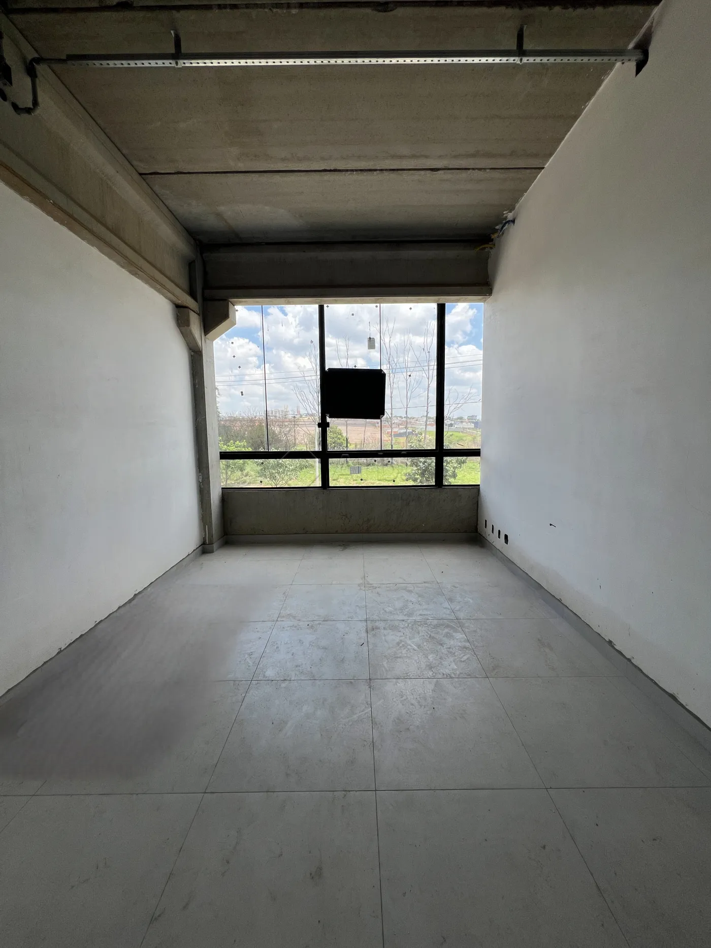 Alugar Comercial / Sala Comercial em Condomínio em Santa Bárbara D`Oeste R$ 6.500,00 - Foto 1