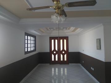 Alugar Casa / Residencial em Americana. apenas R$ 2.800,00