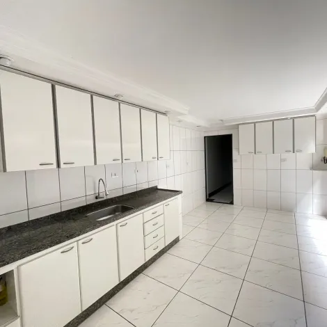 Casa Residencial disponível para venda e alugar por R$ 2.300,00/mês no bairro residencial Jardim Santana em Americana/SP.