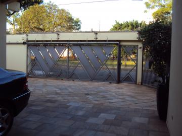 Casa à venda por R$2.000.000,00 no Jardim Colina em Americana/SP