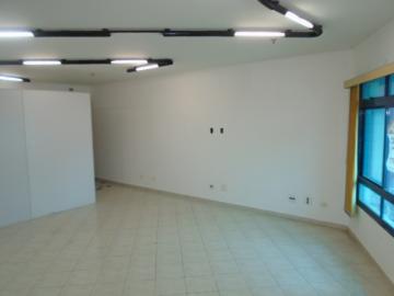 Sala comercial para alugar por R$ 600,00/mês no Edifício Centro Comercial Sandin em Americana/SP.