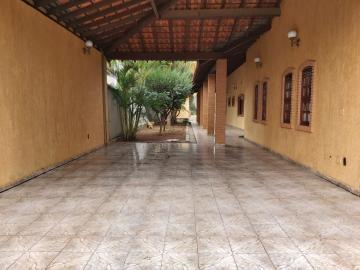 Casa disponível para alugar ou vender no Bairro Chácara Letônia em Americana/SP