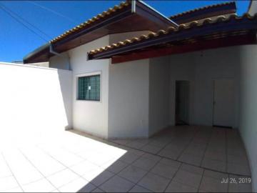 Casa residencial disponível para alugar por R$1.500,00/mês no bairro Vila Dainese em Santa Bárbara D`Oeste.