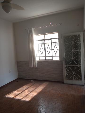 Alugar Casa / Residencial em Americana. apenas R$ 1.200,00