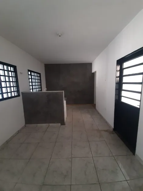Casa residencial disponível para alugar por R$ 1.200,00/mês na Vila Bertini  em Americana/SP.