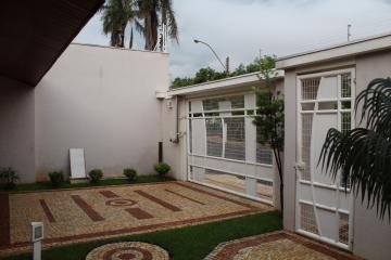 Casa disponível para alugar ou vender por na Vila São Pedro em Americana/SP
