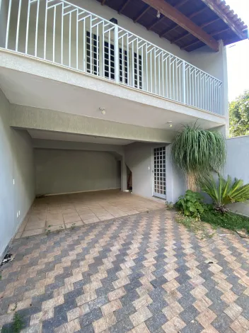 Casa residencial disponível para alugar ou a venda no bairro Jardim Primavera em Americana/SP.