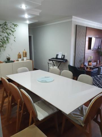 Apartamento à Venda no Ed. Cheverny  no Centro de Americana/SP, Aceita Financiamento e estuda Permuta!