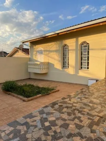Casa disponível para alugar ou vender por na Vila Santa Catarina em Americana/SP