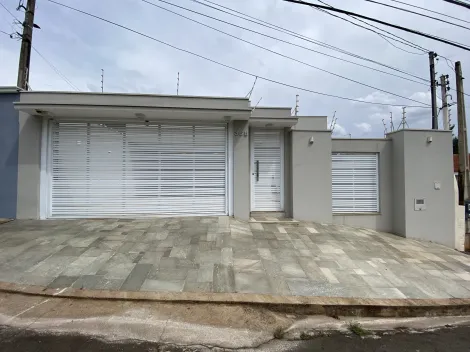 Casa disponível para alugar ou vender no Bairro Chácara Machadinho I em Americana/SP