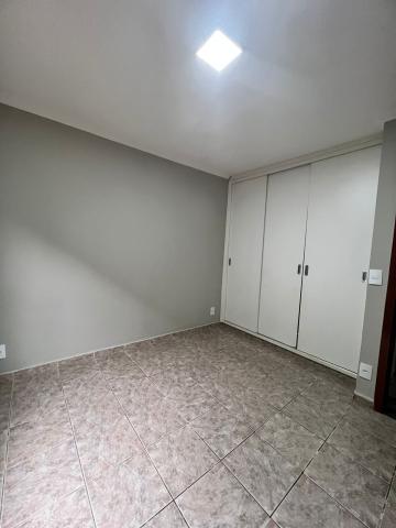 Casa à venda por R$450.000,00 no Bairro Antônio Zanaga em Americana/SP