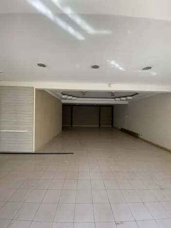 Salão comercial para alugar por R$ 7.000,00/mês no Vila Santa Catarina em Americana/SP.