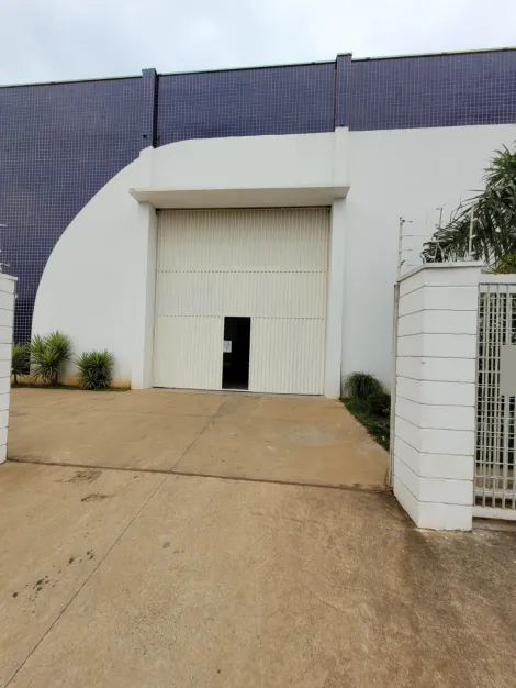 Salão industrial disponível para alugar por R$ 9.500,00/mês no Jardim Campo Belo em Americana/SP.
