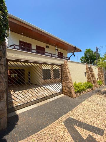 Casa residencial à venda por R$ 1.200.000,00 no bairro Chácara Machadinho em Americana/SP.