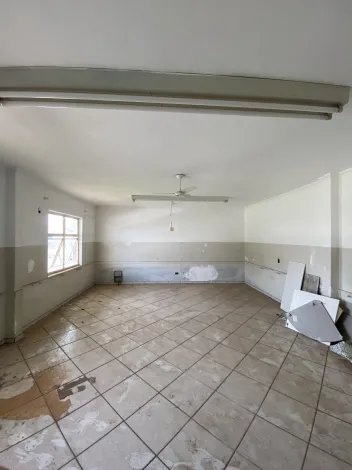 Casa comercial disponível para vender alugar  no Jardim Colina em Americana/SP.