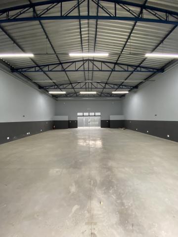 Sala industrial disponível para alugar e à venda no bairro Cariobinha em Americana/SP.