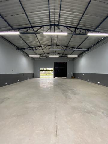 Sala industrial disponível para alugar e à venda no bairro Cariobinha em Americana/SP.