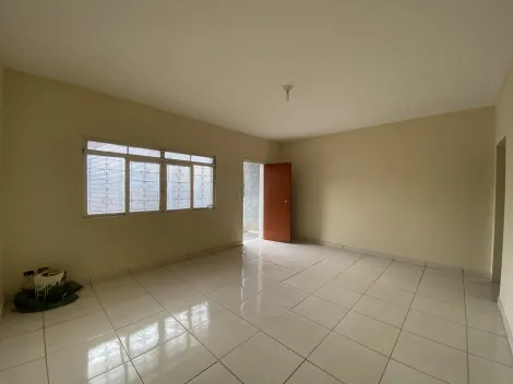 Casa residencial disponível para alugar por R$ 1.750,00/mês no Centro em Americana/SP.
