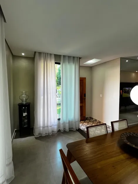 imagem 4 - Casa à venda por R$1.100.000,00 no Condomínio Iate Clube Americana em Americana/SP imagem 4 - Casa à venda por R$1.100.000,00 no Condomínio Iate Clube Americana em Americana/SP