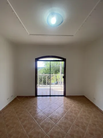 Casa residencial disponível para alugar e a venda no bairro Morada do Sol em Americana/SP.