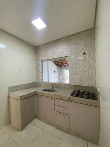 Casa disponível para alugar por R$ 1.150,00/mês no Jardim Da Balsa II em Americana/SP.