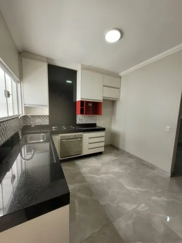 Casa residencial disponível para alugar por R$ 1.500,00/mês no Cidade Jardim II em Americana/SP.