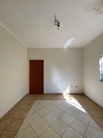 Casa comercial disponível para alugar por R$ 2.500,00/mês na Vila Pavan em Americana/SP.