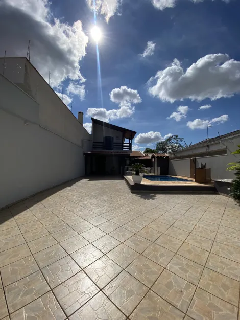 Casa com piscina á venda por R$980.000,00 e locação no valor de R$ 4.500,00, no Jardim Ipiranga em Americana/SP