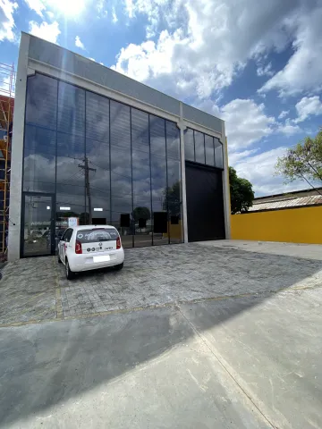 Salo industrial disponvel para alugar por R$ 16.000,00/ms no Distrito Industrial Jardim Werner Plaas em Americana/SP.