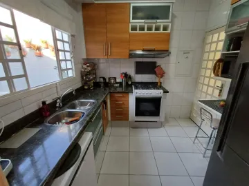 Casa sobrado à venda por R$ 895.000,00 no condomínio Euroville em Americana/SP.