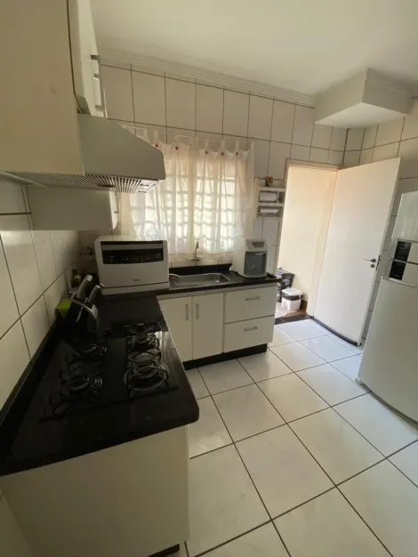 Apartamento residencial semi-mobiliado disponível para alugar por R$ 1.400,00/mês no Jardim Santana em Americana/SP.