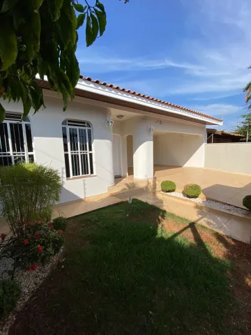 Casa disponível para locação por R$3950,00 no Jardim Colina em Americana/SP.